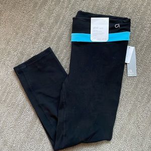 NWT - GapFit gFast capri leggings